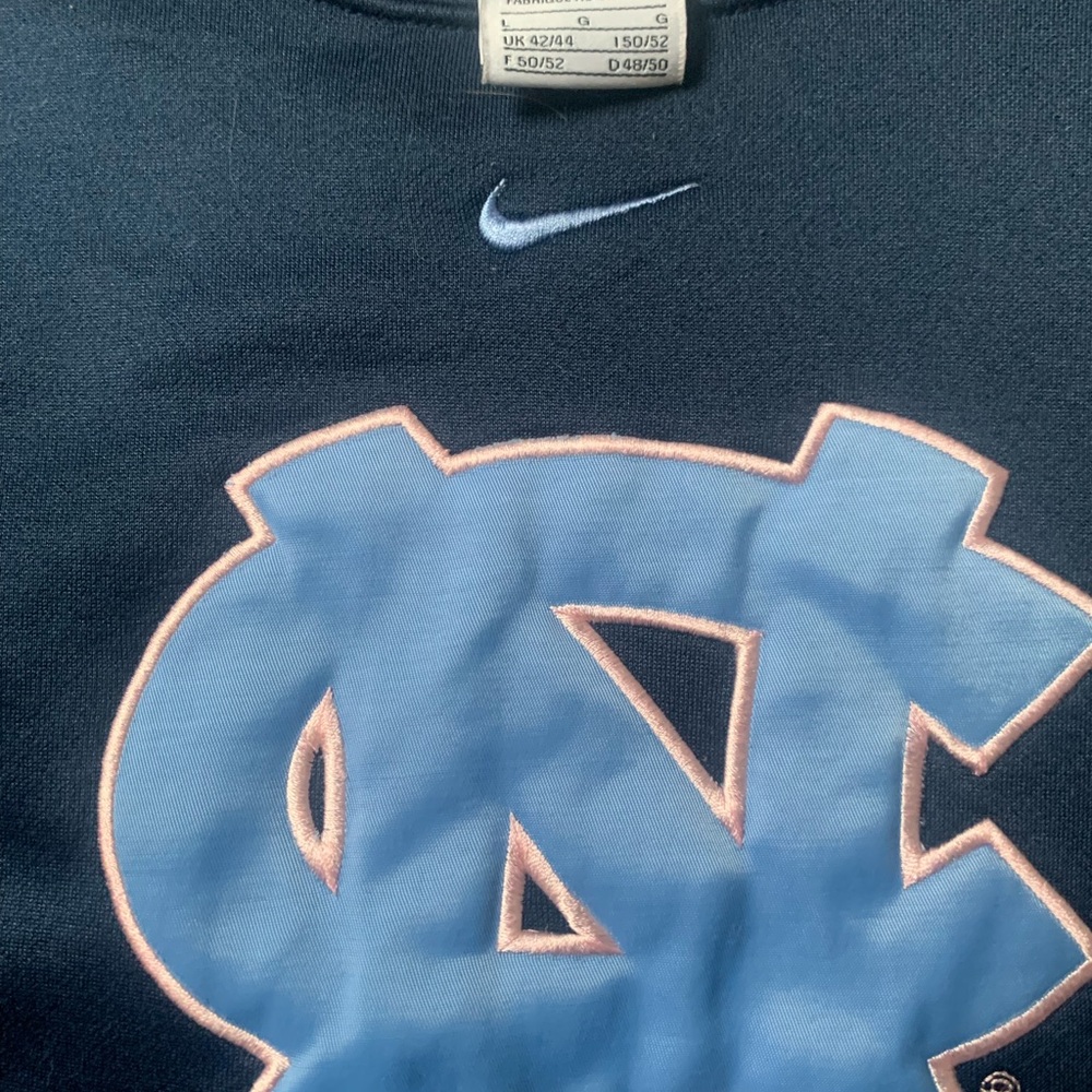 Vintage Nike center swoosh UNC sweatshirt
